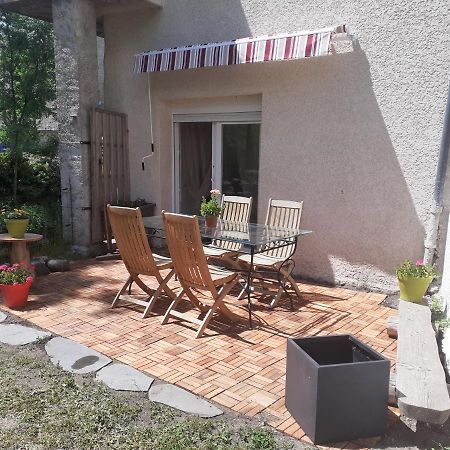 Appartement Rez De Chaussee Avec Terrasse Et Jardin Tence Zewnętrze zdjęcie